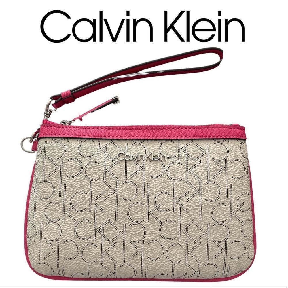 (NWT) Calvin Klein Wristlet